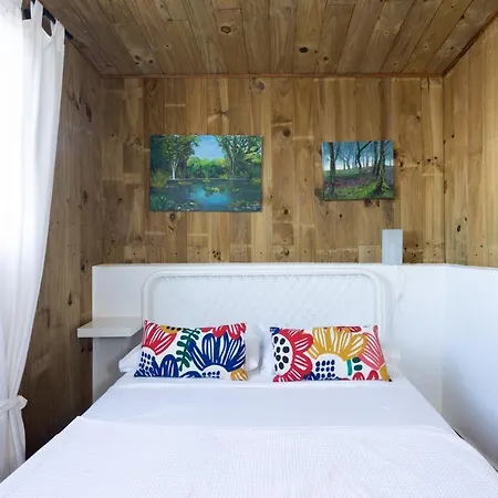 בית נופש Home2Book Charming White House לוס ריאלחוס